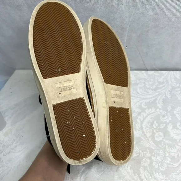TOMS Paxton Bootie Black Slip On Ankle‎ Pull Tab Fashion Sneaker Women's Size 11 - Picture 7 of 9